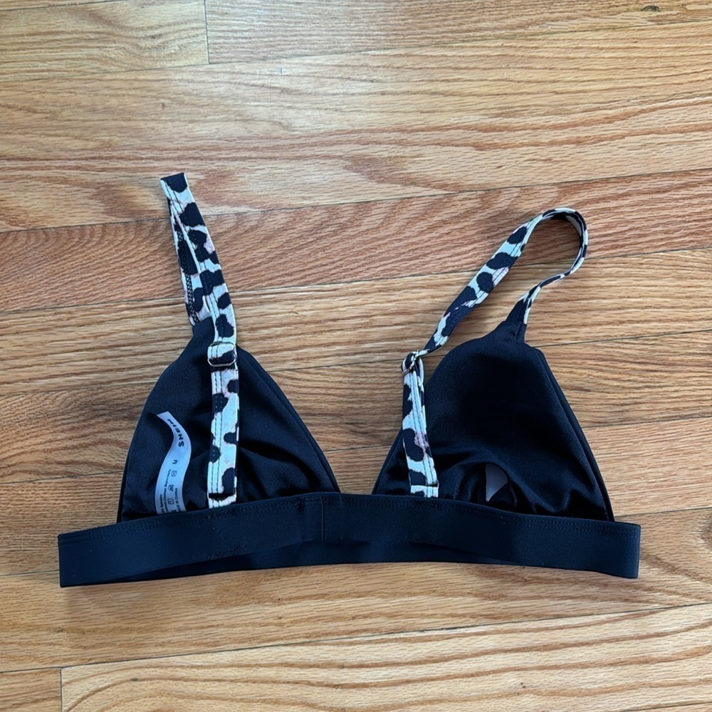 ***SHEIN Women’s Black Pullover Bikini Swim Top Sz M - Picture 2 of 3